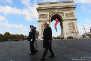 arc-de-triumf-hollande-11-nov-2016